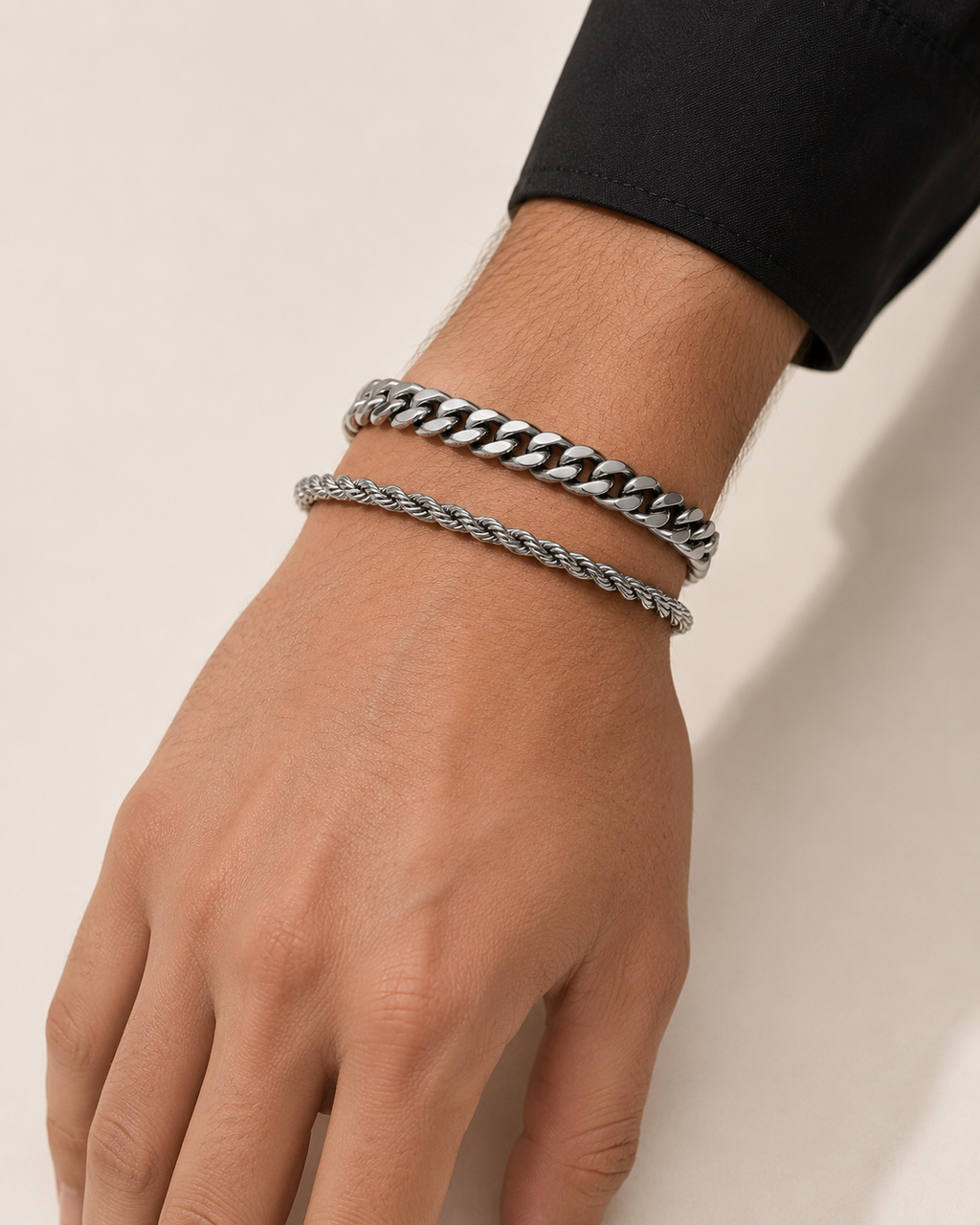 Infinite Twist Bracelet - 4 mm